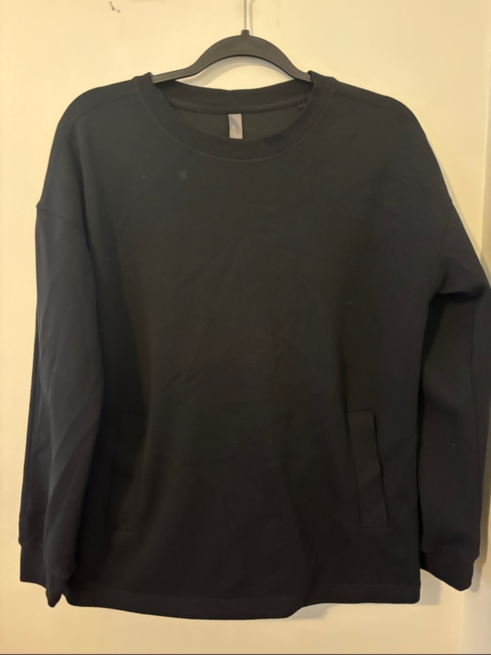 Mondetta Black Long Sleeve Crewneck Pullover